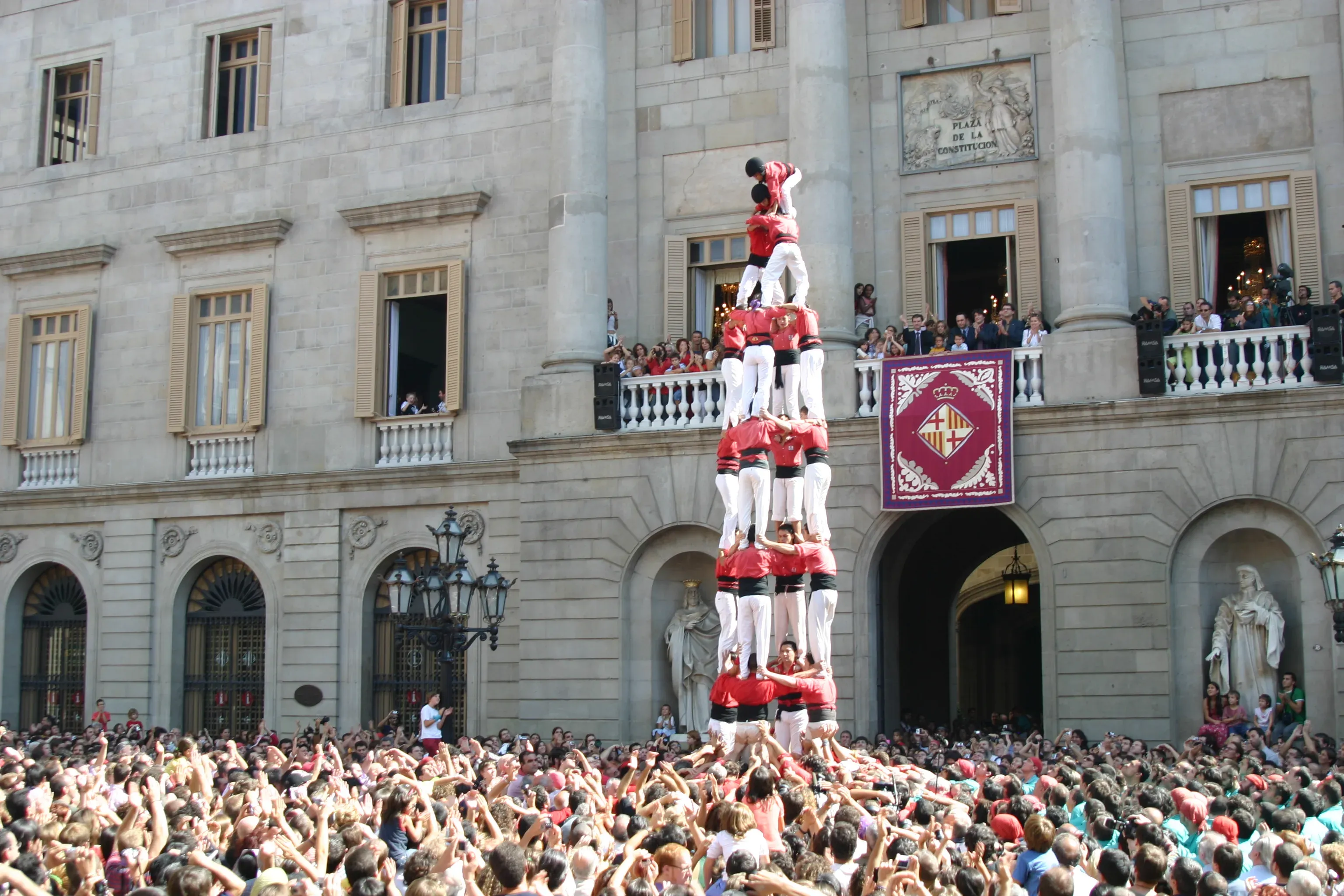 The best popular festivals in the neighborhoods of Barcelona for this summer