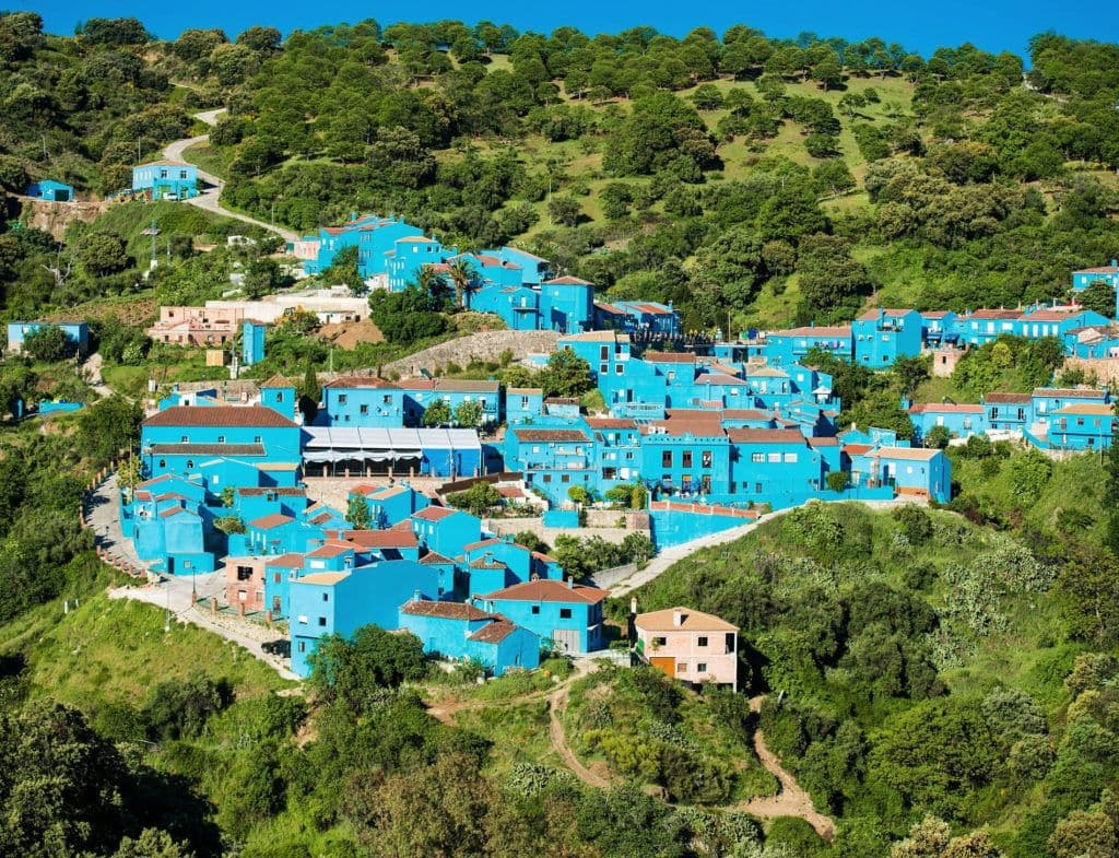 Júzcar: the blue-painted village that pays homage to the Smurfs