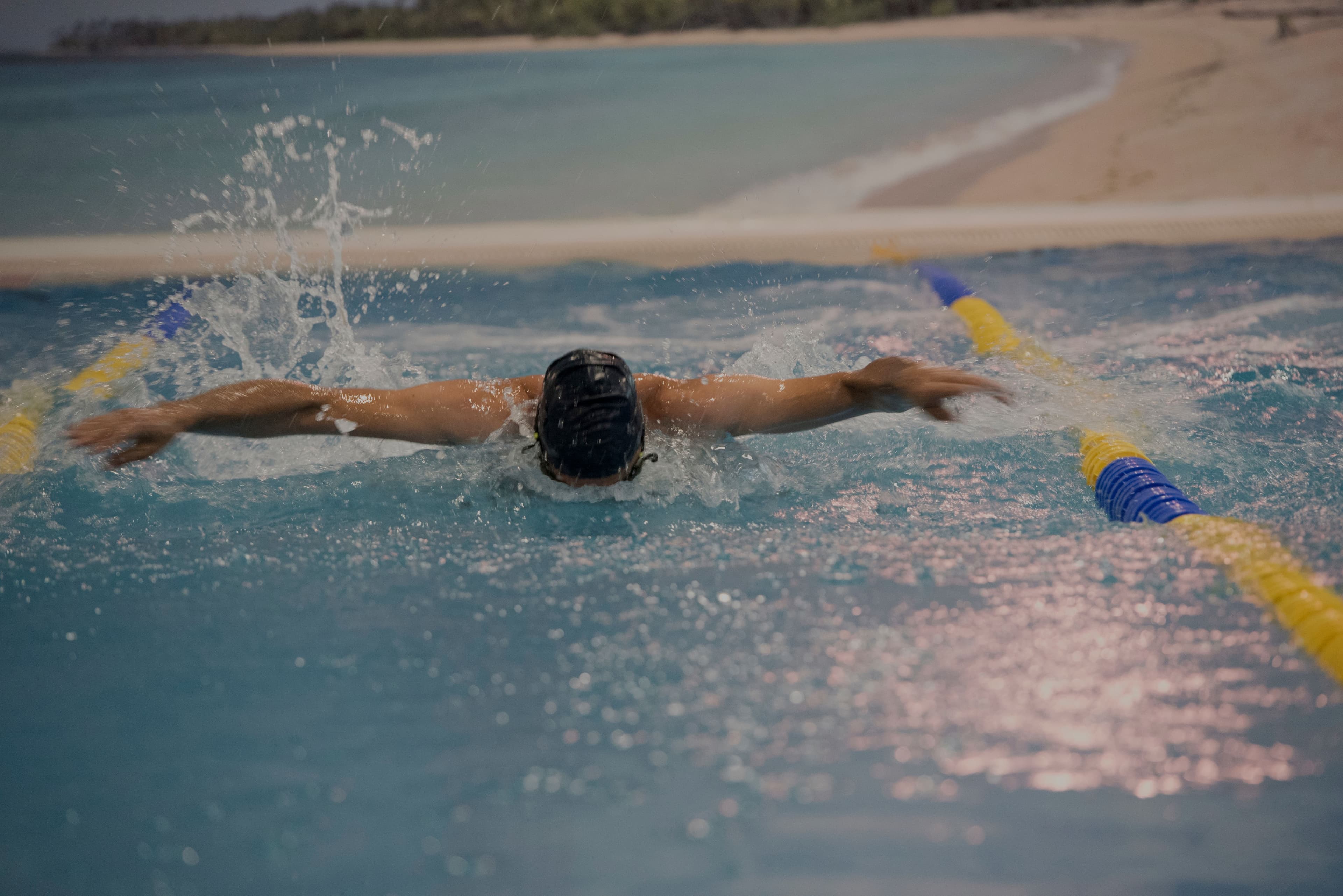 Bahía Madrid: the pool that heals you