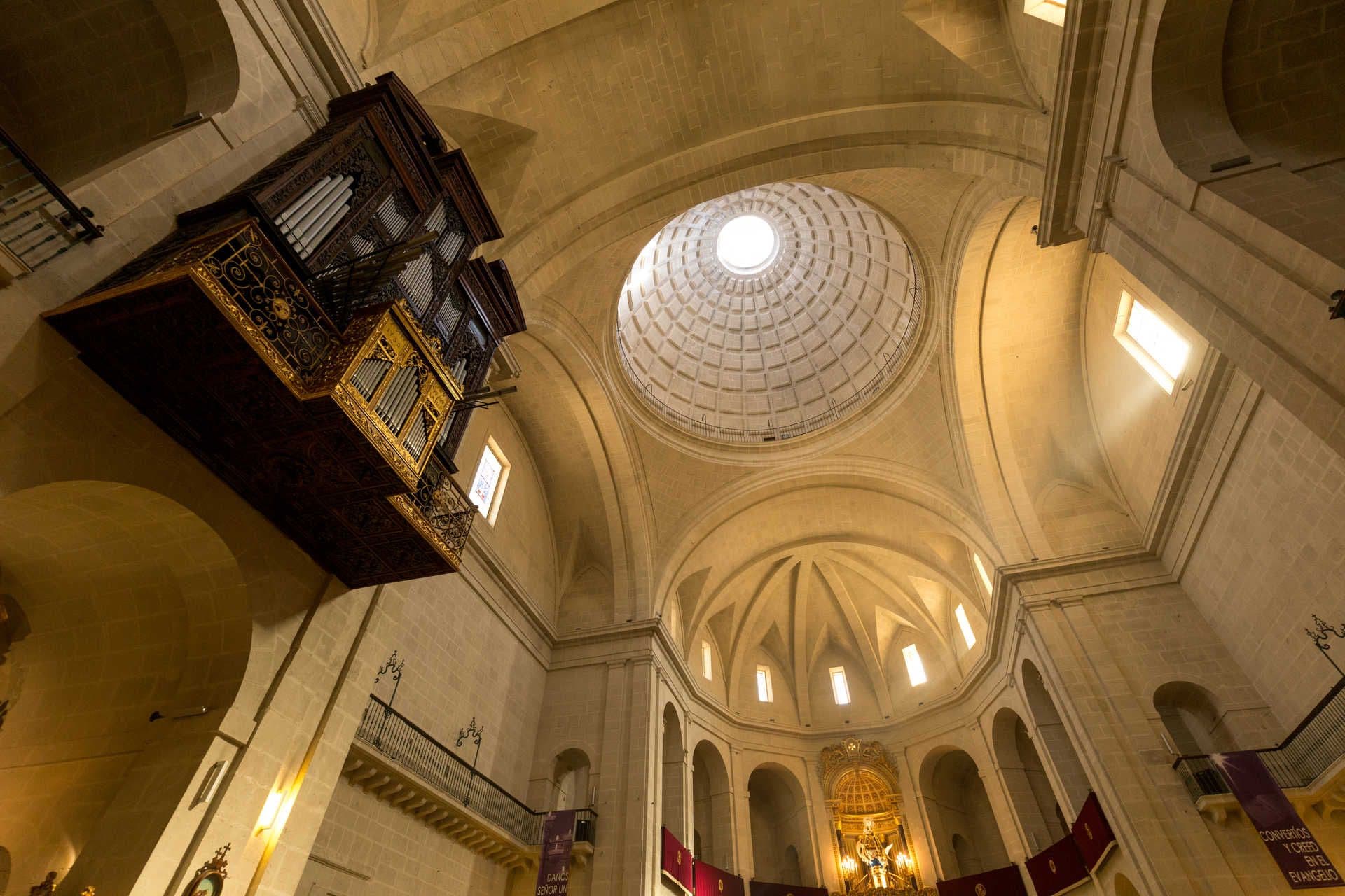 La belleza renacentista de la Concatedral de Alicante