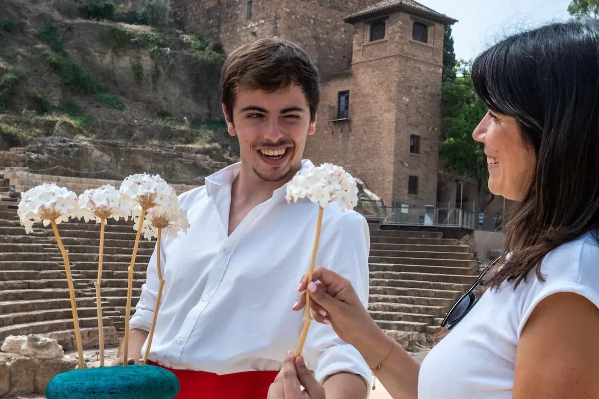 Enamórate (más) de Málaga con esta ruta teatralizada llena de curiosidades, detalles y secretos